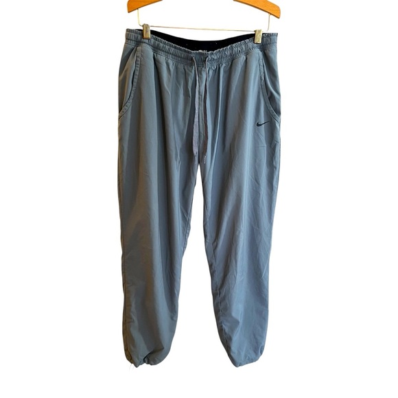 Nike Men's Dri-FIT Tapered Versatile Joggers - Picture 1 of 5